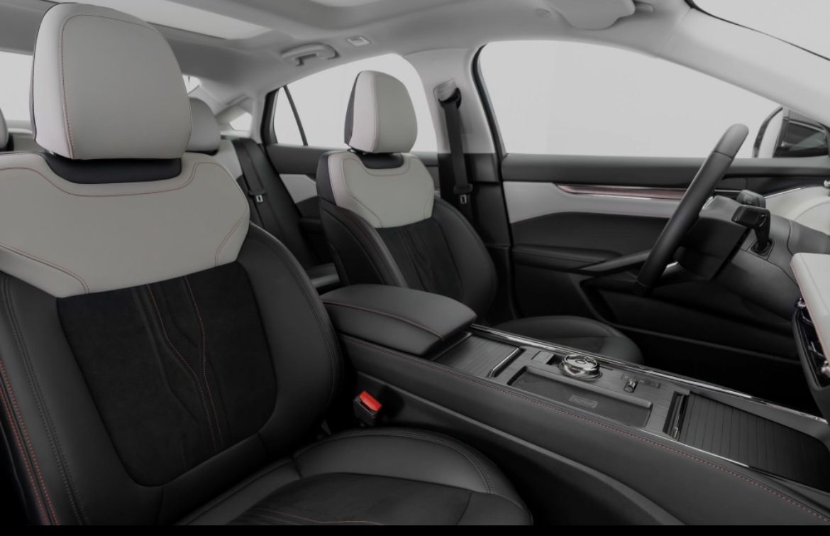 فورد تورس — لوحة القيادة