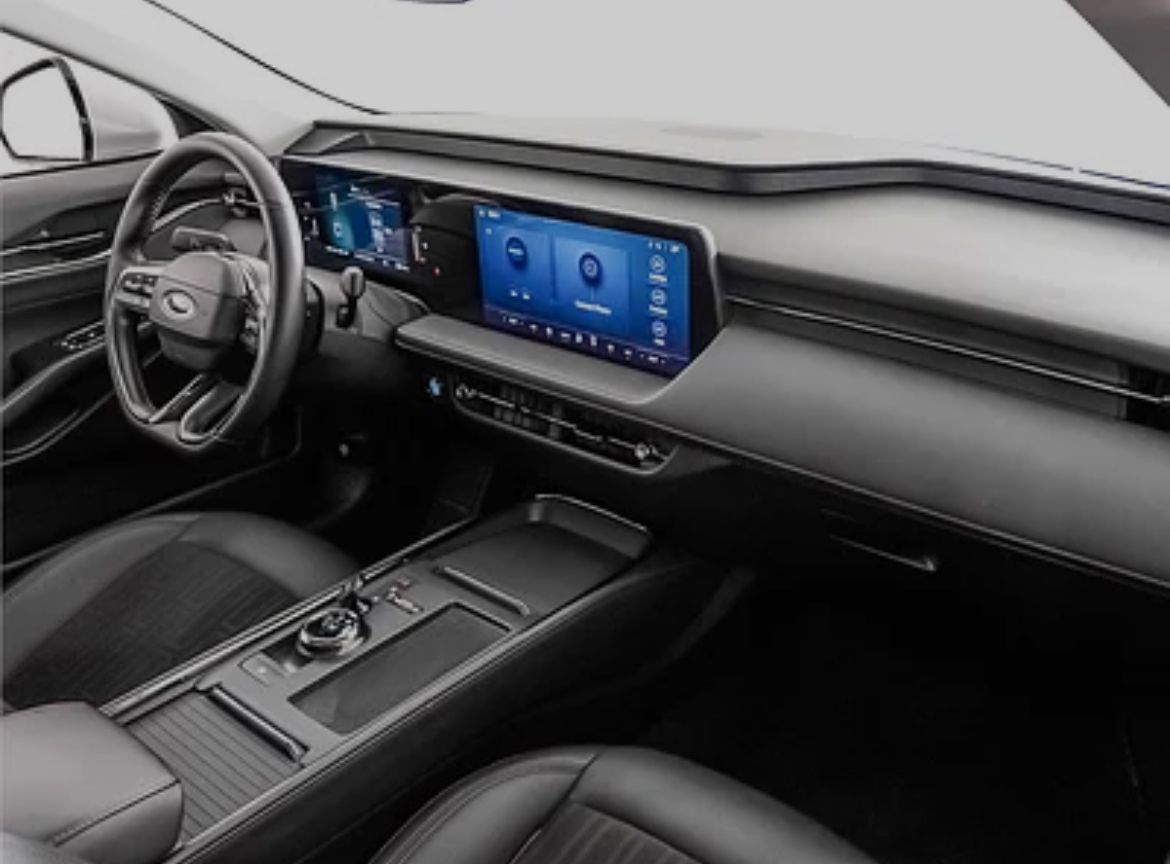 فورد تورس — المقاعد الخلفية