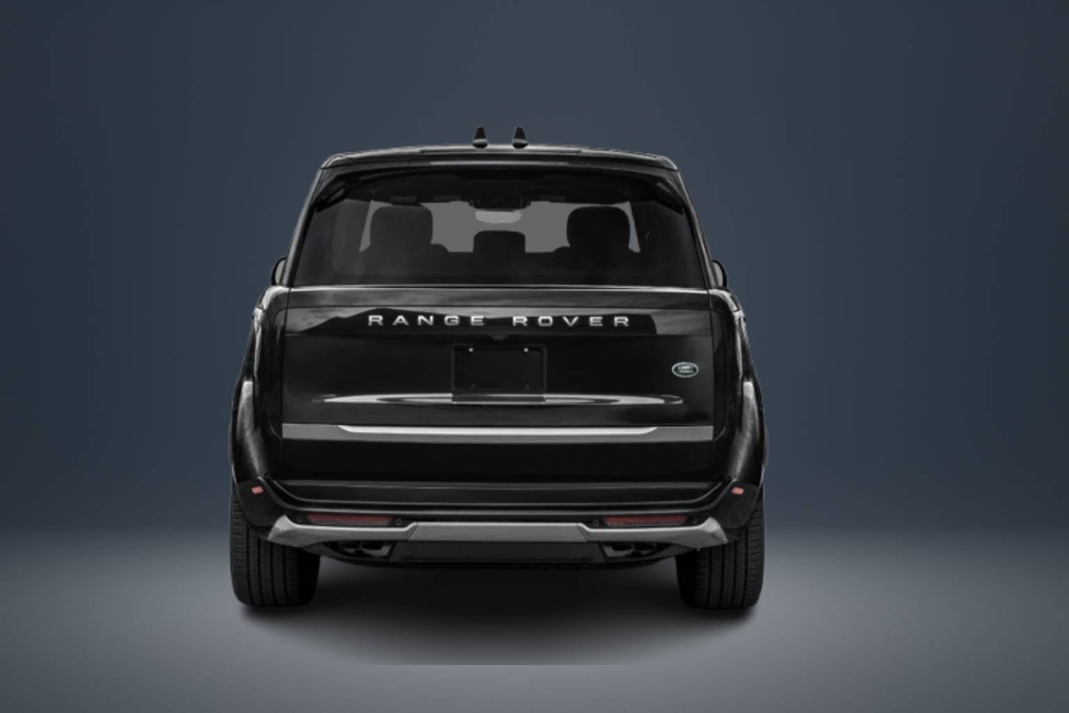 رينج روفر — الصف الخلفي